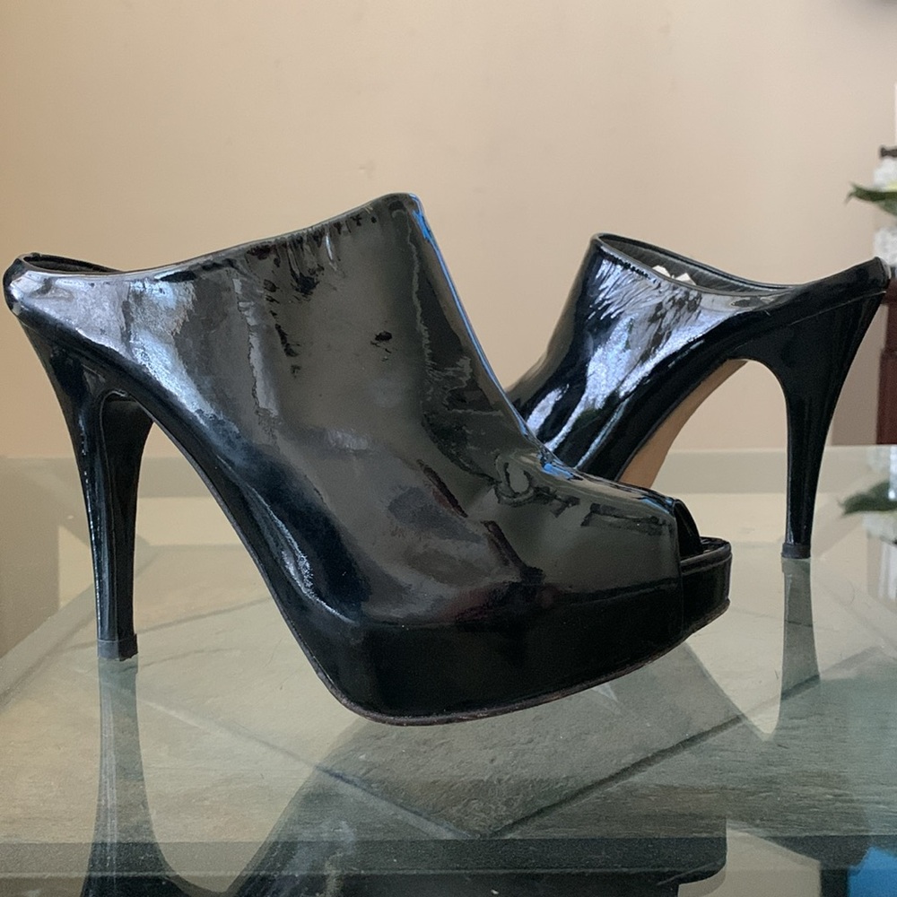 STUART WEITZMAN Patent Leather High Heel Mule Booti